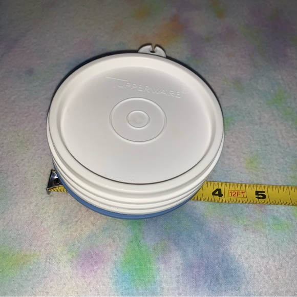 4 Tupperware Round Bowl Lids 733 Replacement Pieces - Picture 2 of 7